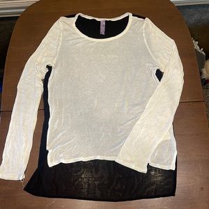 Alya Long Sleeve Shirt - Medium